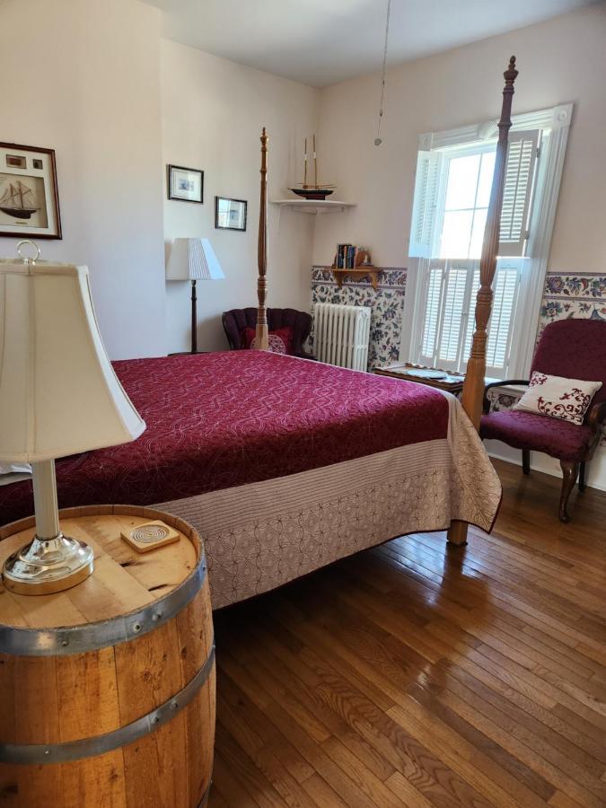 Bed & Breakfast Harbour 4*